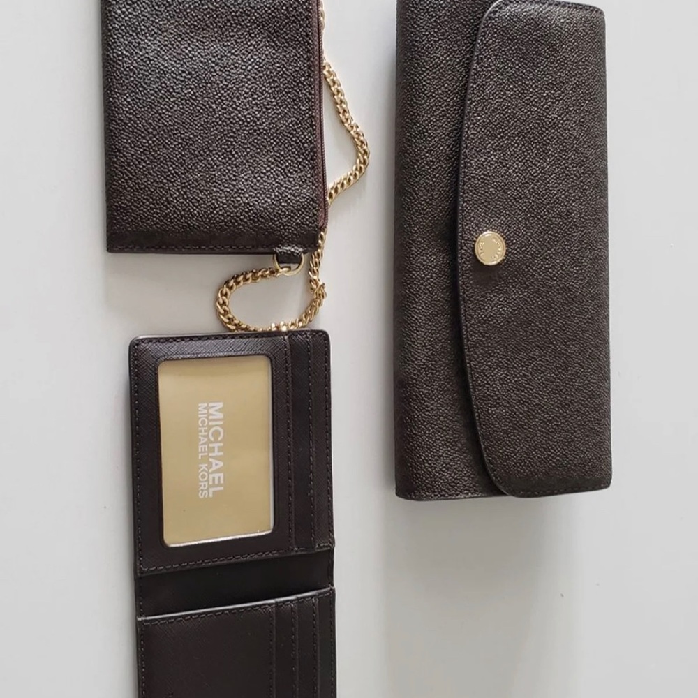 Michael kors wallet set